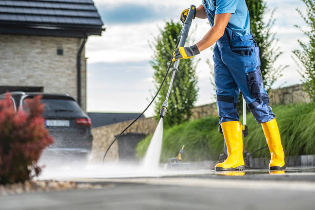 Best Pool Deck Cleaning  in Marina Del Rey, CA